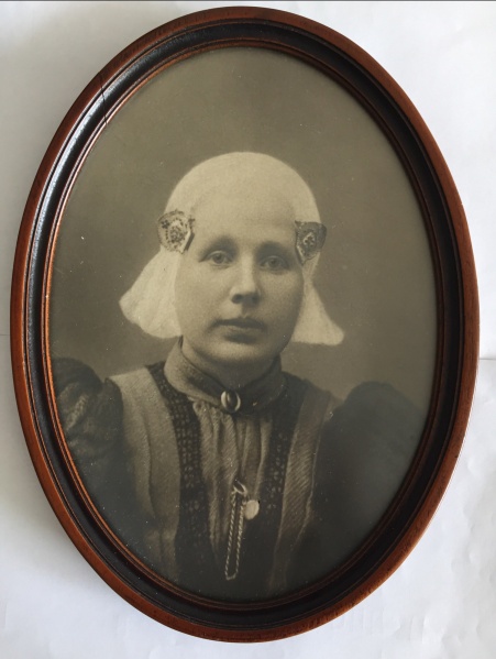 File:Martentje Peterzon.jpg